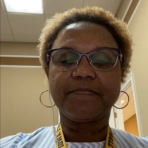 Meet your Posher, Beverly